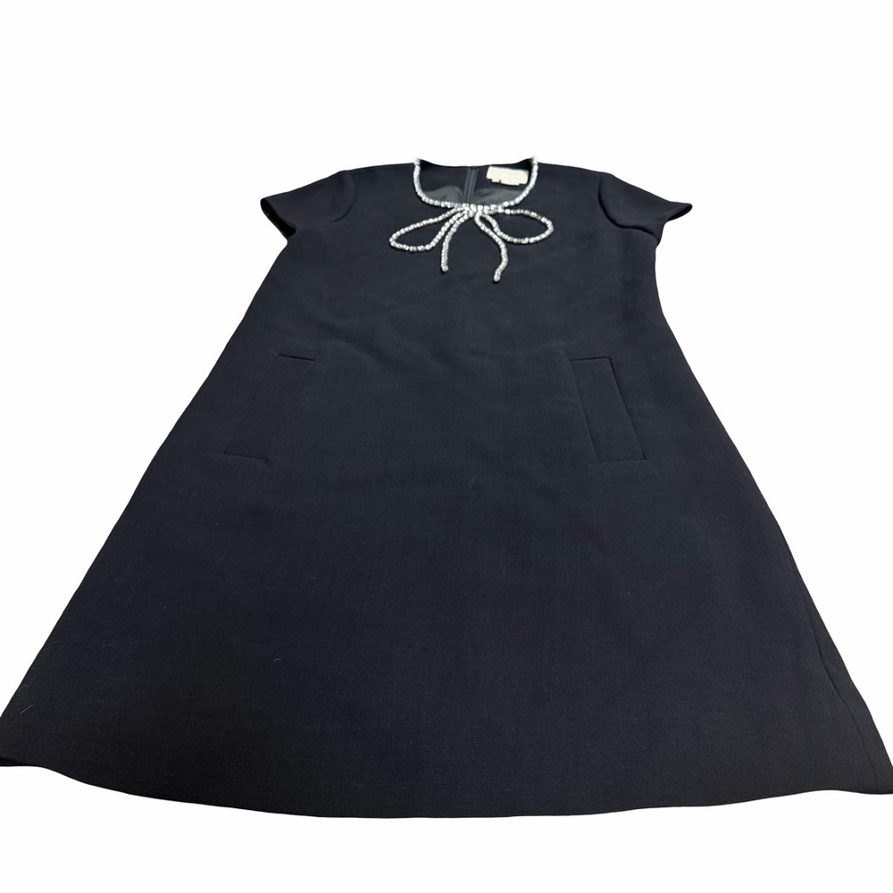 KATE SPADE New York Elegant Black Dress 
Jewel shaped Bow Detail
Size 4 - Picture 7 of 14